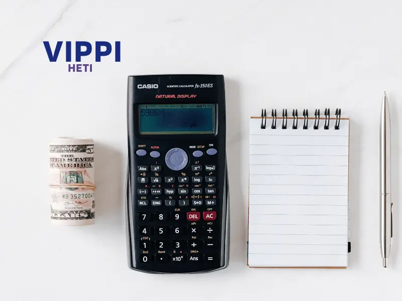 Korkoa korolle -laskuri käytössä tietokoneella, käyttäjä laskee sijoituksen tulevaa arvoa.